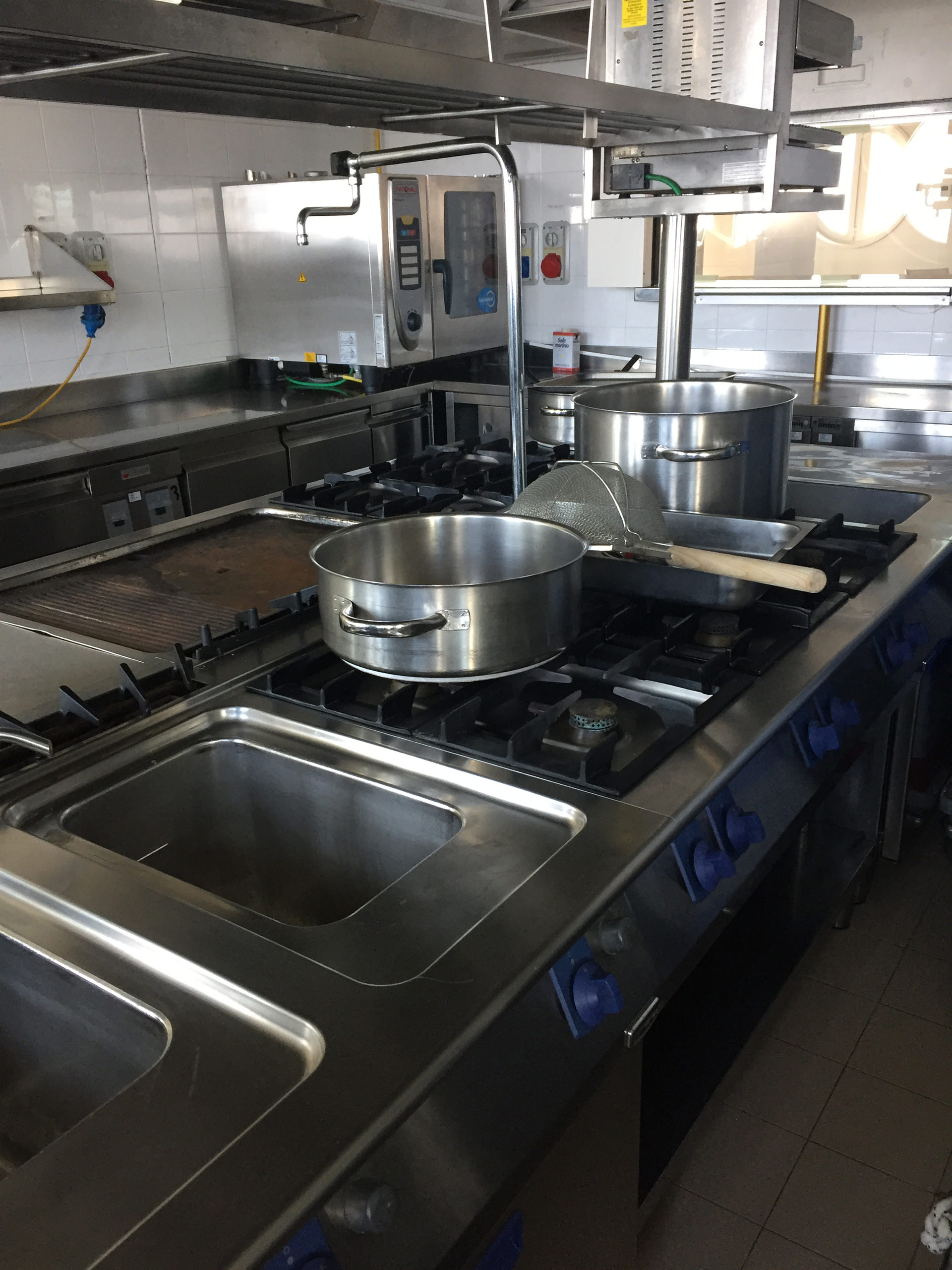 pulizia cucina professionale
