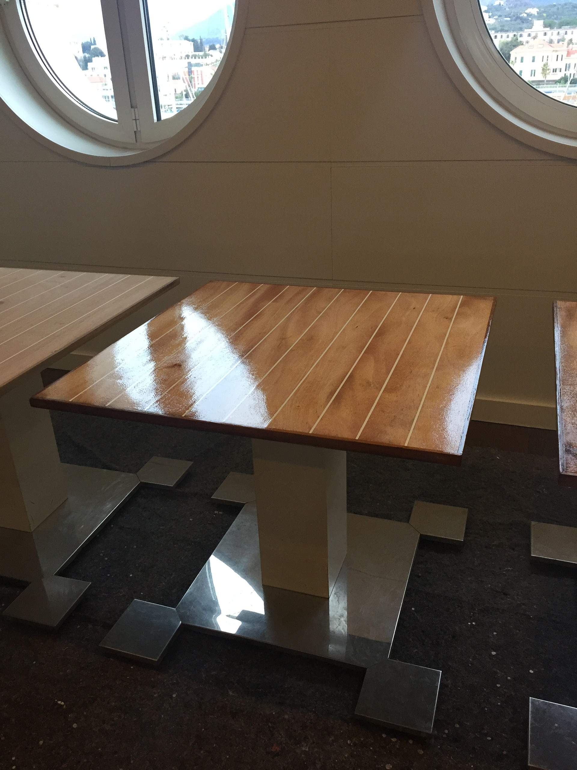 trattamento tavoli in legno